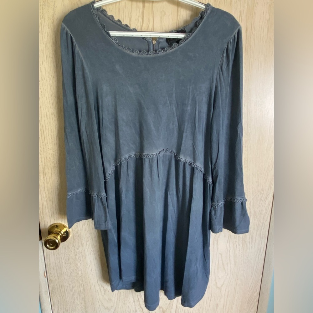 POL Feminine Tunic Blouse Top Blue Grey Sz Medium